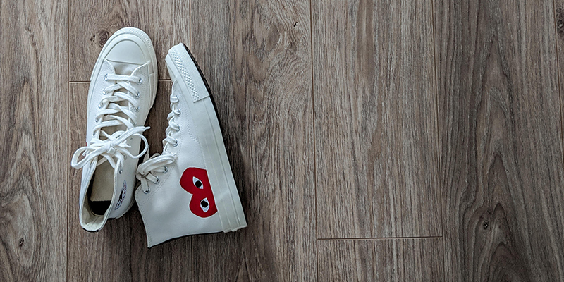 cdg converse on feet white