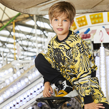 8dd9ccbe-d2b6-4a05-b77c-7c57dca8bf7c_03_Roberto_Cavalli_Junior_square_SM